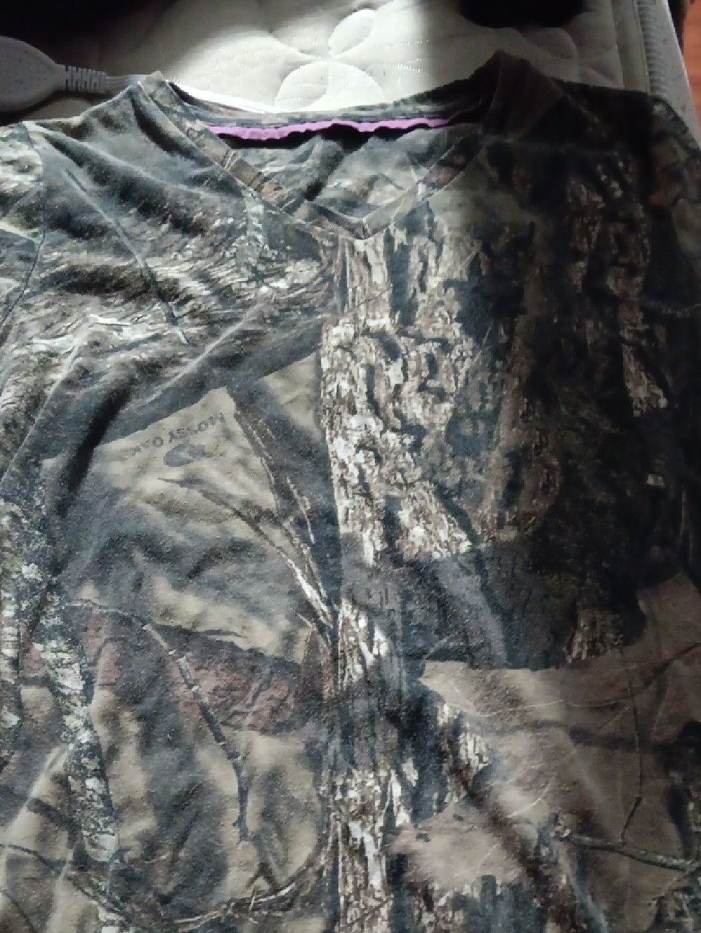 Camouflage V-Neck Shirt - Dark Green/Black